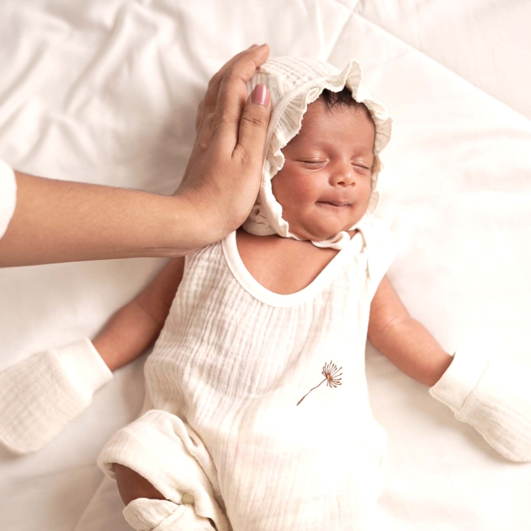 Flower of Life Baby Bonnet from Z-KIDS - Soft Muslin Tie-On Cap (Pack of 2)