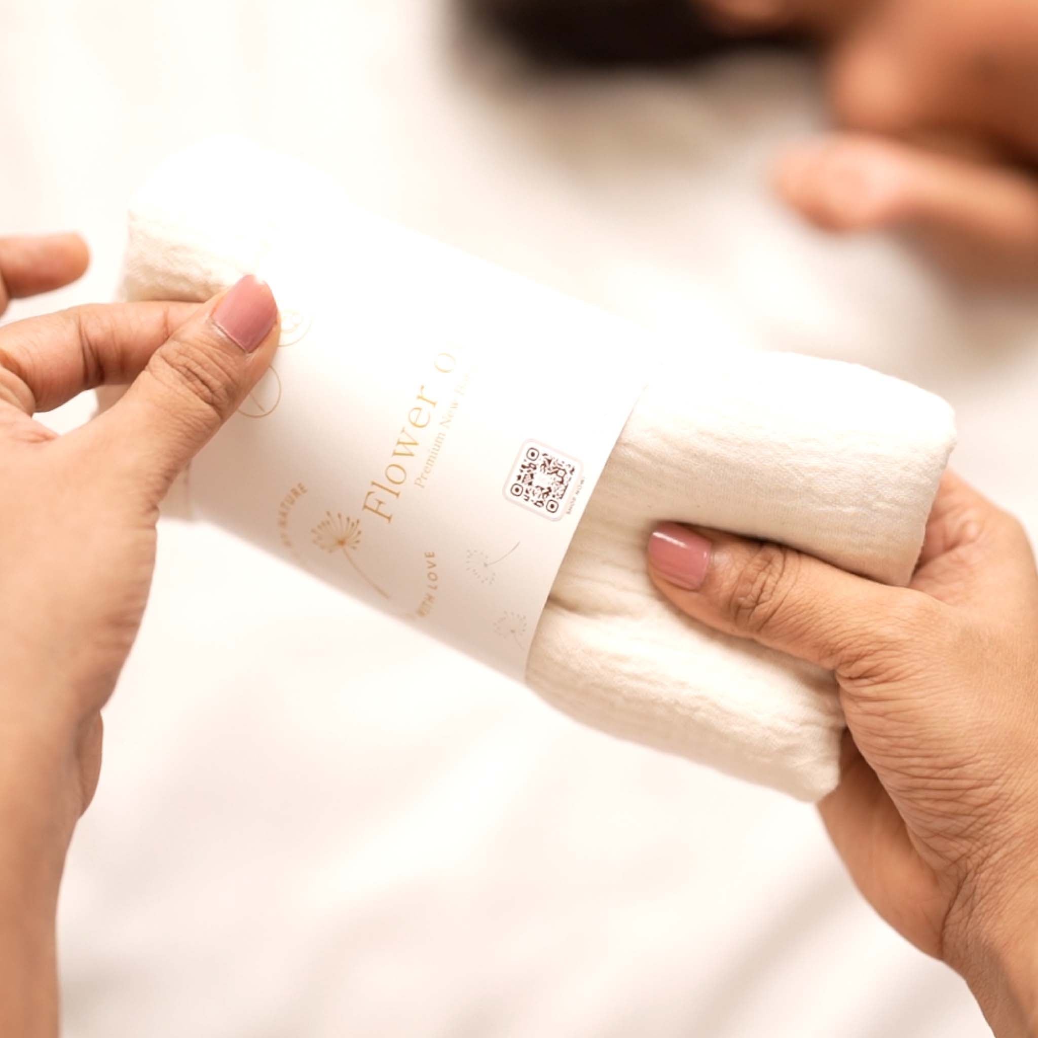 Flower of Life - Baby Swaddle from Z-KIDS - Lightweight Muslin Wrap (80x80 cm)